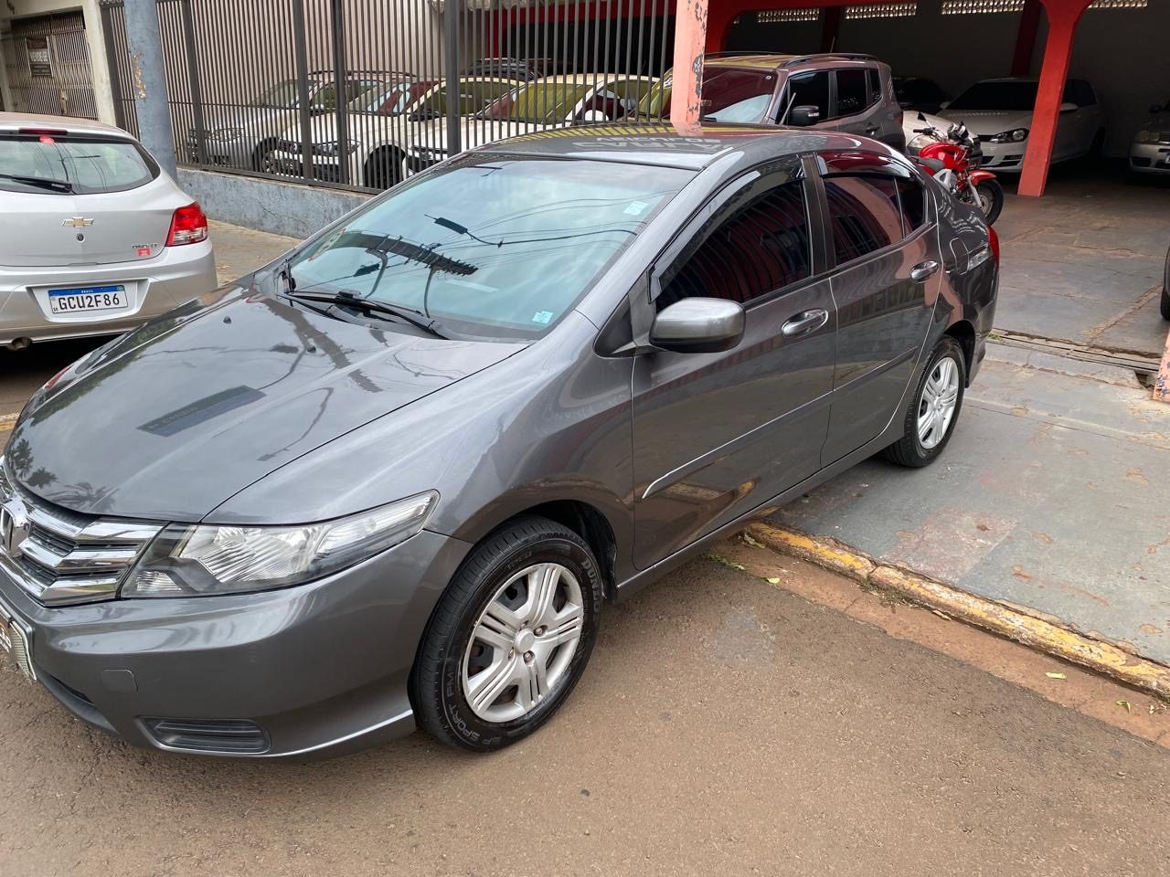 HONDA CITY DX 15 flex — foto 2