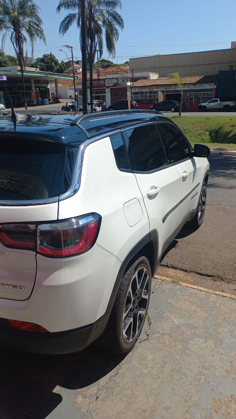 COMPASS LIMITED DIESEL  4X4 — foto 4
